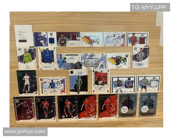 球星卡收藏与足球小书背后的热潮解析与文化价值探索 球星卡收藏与足球小书背后的热潮解析与文化价值探索